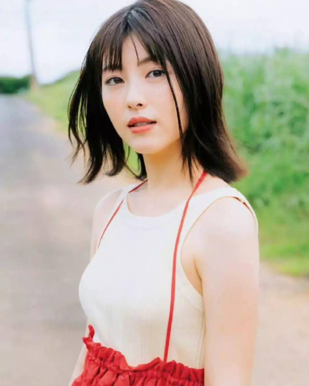 【壮絶】女優・浜辺美波「幸薄そうだから病人の役が多かった」過去・・・ コンプレックス語る（ ﾟдﾟ ）